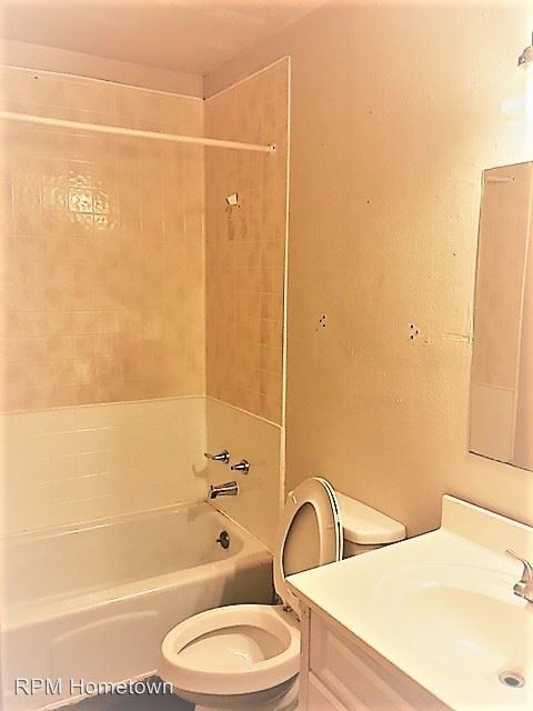 Foto del edificio - 2 br, 1 bath House - 221 Linwood UNIT B