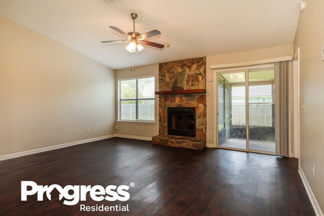 Building Photo - 7973 Swamp Flower Dr E