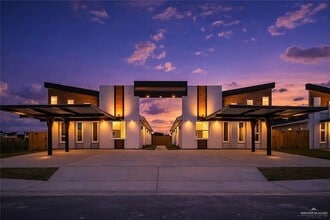 Building Photo - 604 N Onyx Ave