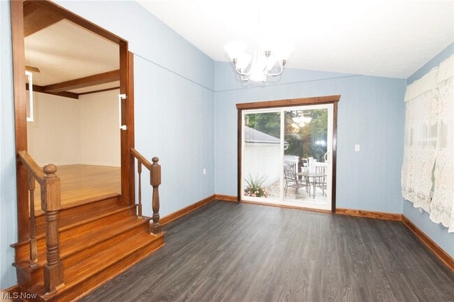 Building Photo - 13795 Claridon Troy Rd