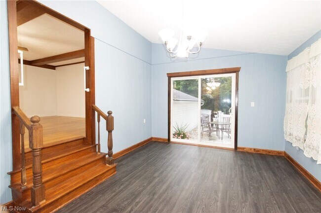 Foto del edificio - 13795 Claridon Troy Rd