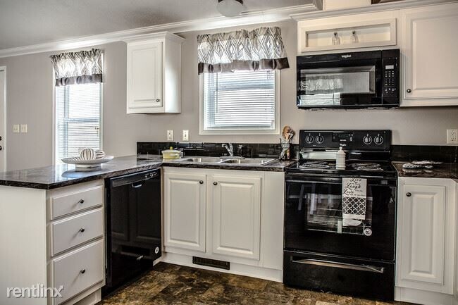 Foto del edificio - 3 br, 2 bath House - 10725 N McKinley Ter