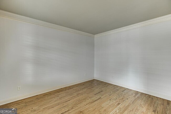 Building Photo - 4537 Grandview Pkwy