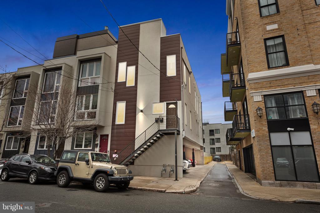 Foto principal - 211 Green St