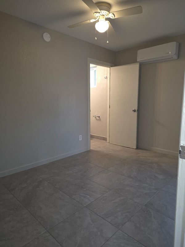 Foto del edificio - 624 E Roosevelt Ave