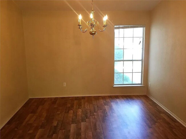Building Photo - 706 Paso Fino Trail