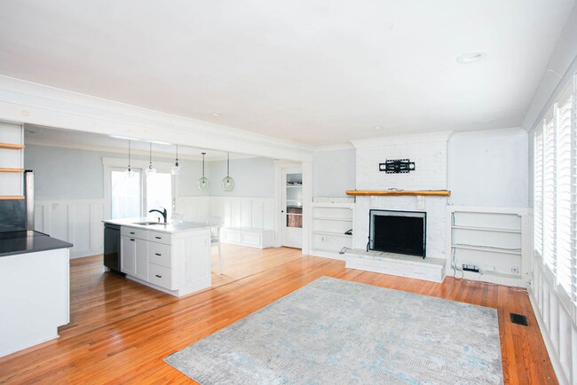 Building Photo - 2513 Beaufort Ave