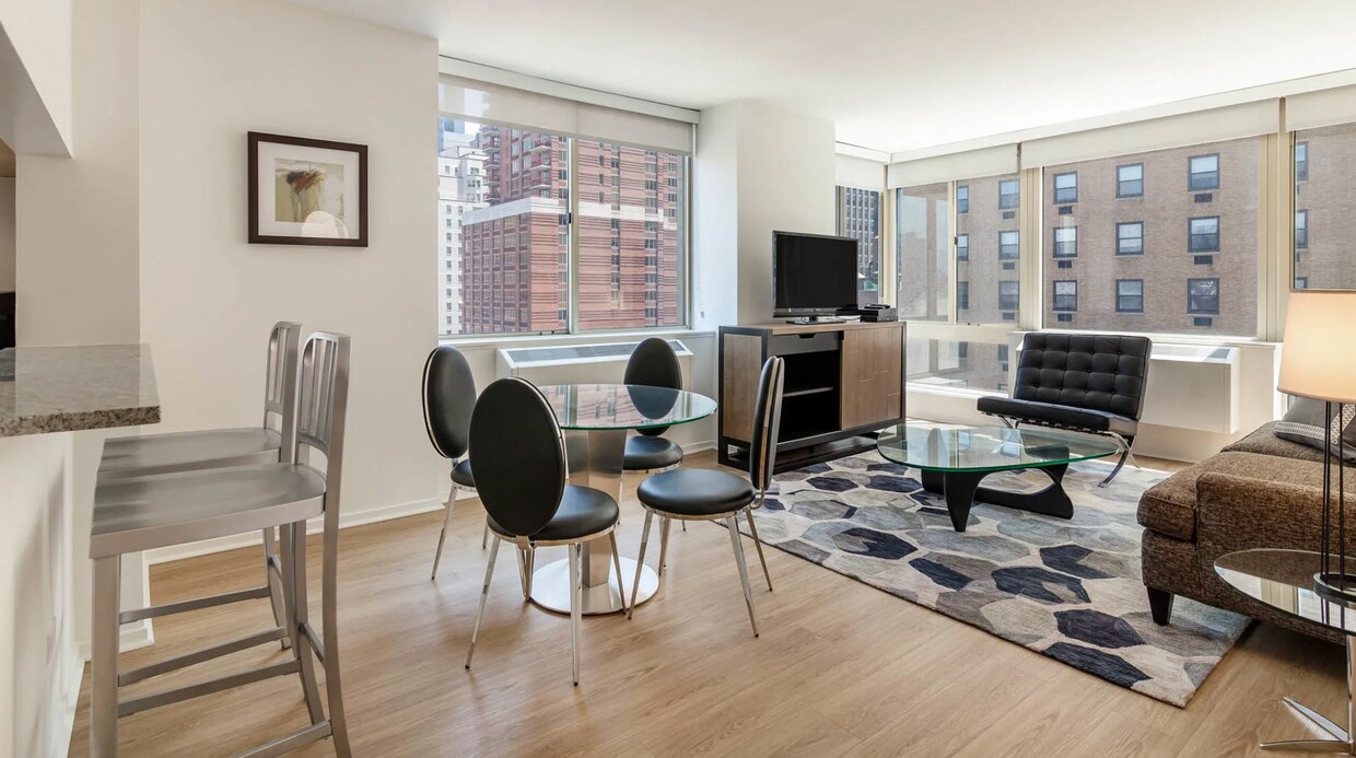 Primary Photo - 308 W 50th St