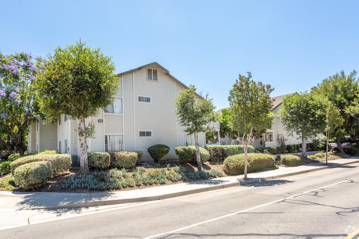 Foto principal - 2723 N Orange Olive Rd