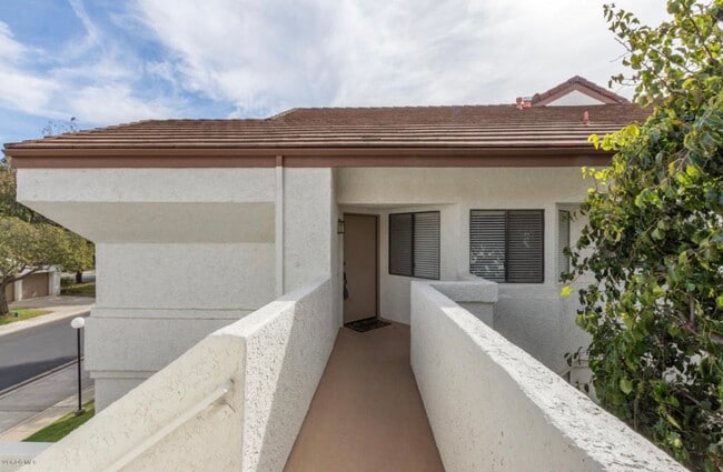 Building Photo - 1137 Mission Verde Dr