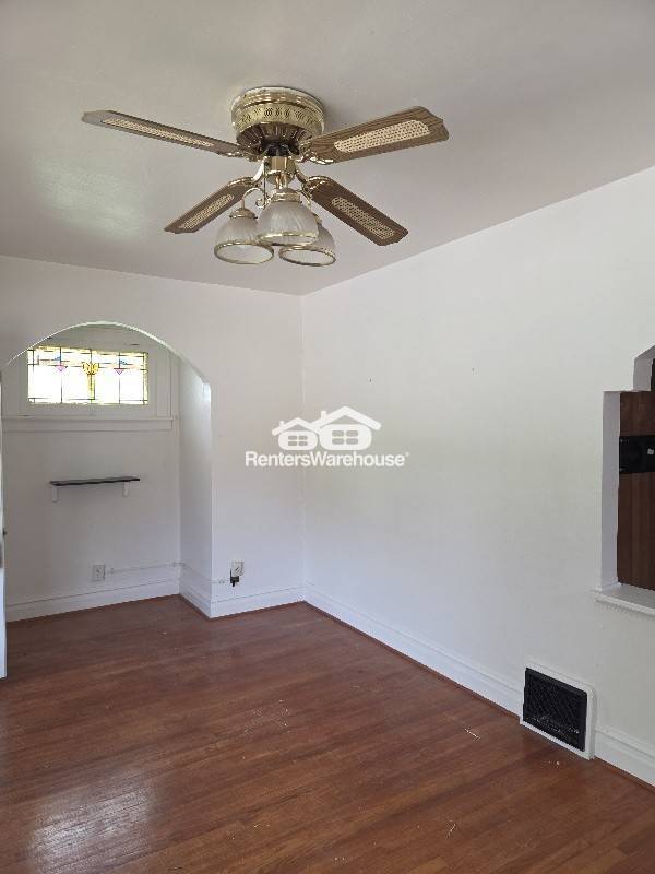 Foto del edificio - 5457 Beacon Ave