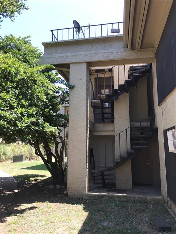 Foto del edificio - 5914 Lago Vista Way