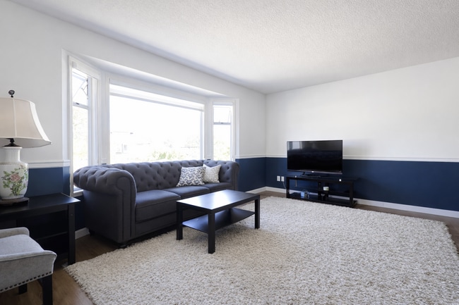 Building Photo - 32654 Nootka Close