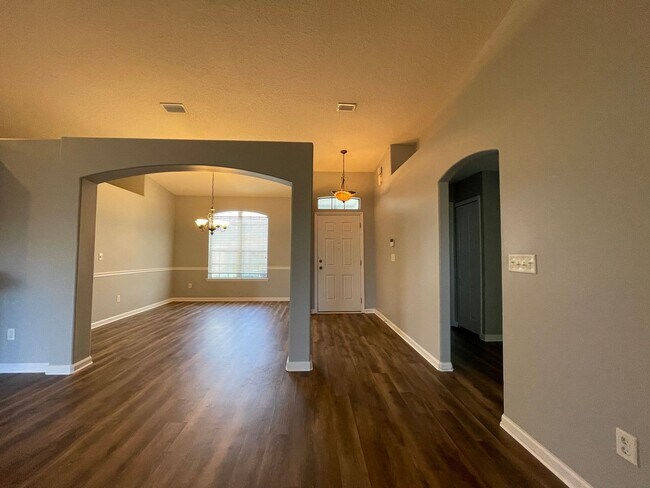 Foto del edificio - ** Coming Soon ** 3 Bedroom in Plum Tree
