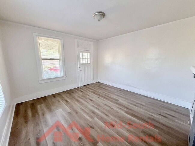 Foto del edificio - 331 W Dison Ave