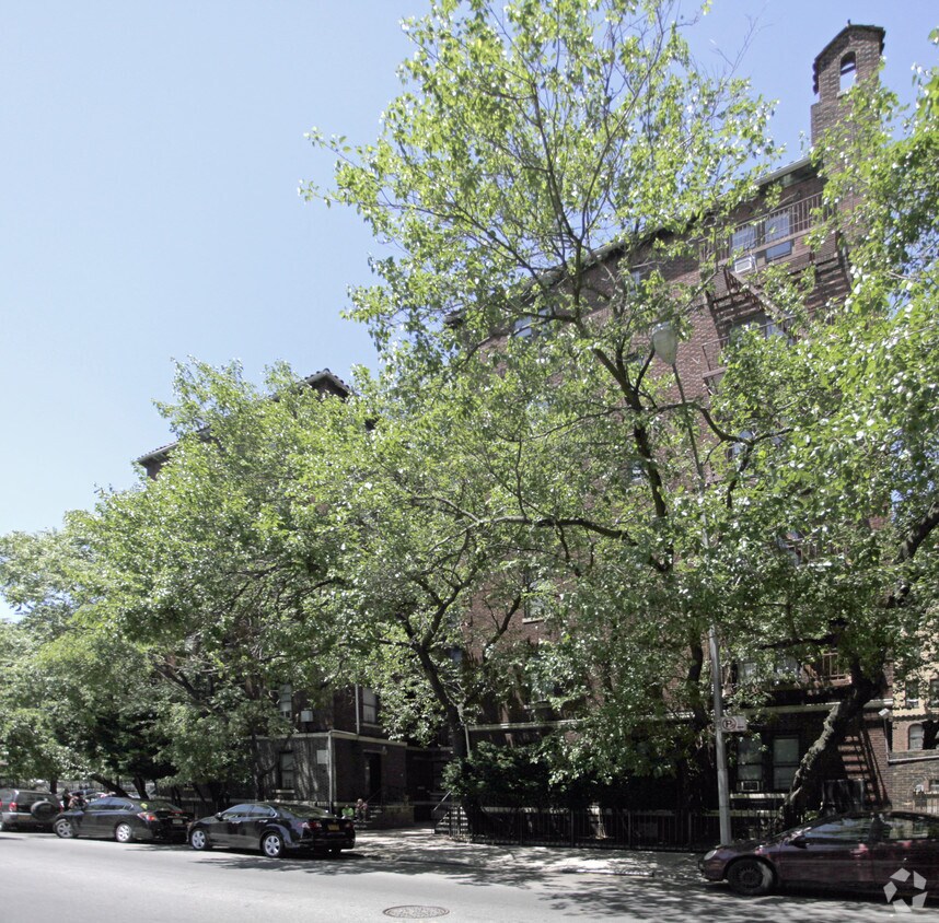 Foto del edificio - 1705 Caton Ave