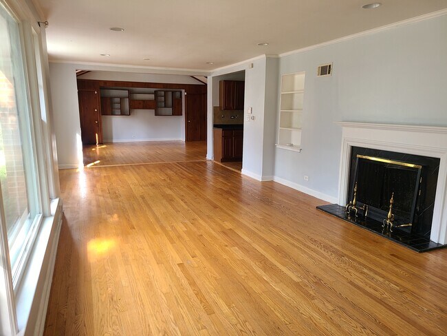 Building Photo - 7001 Lavergne Ave