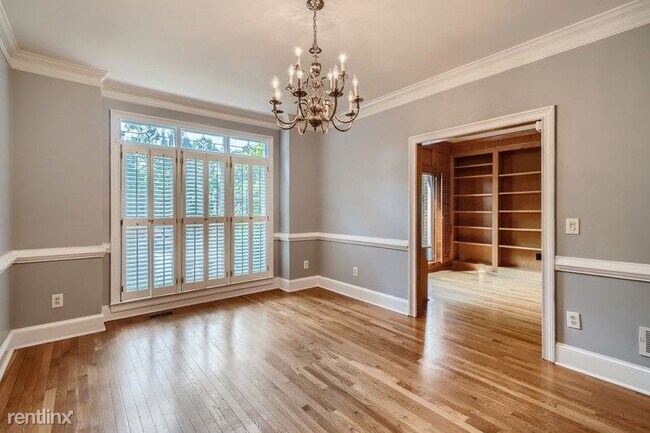 Foto del edificio - 4 br, 3 bath House - 230 Wessex Ct NE