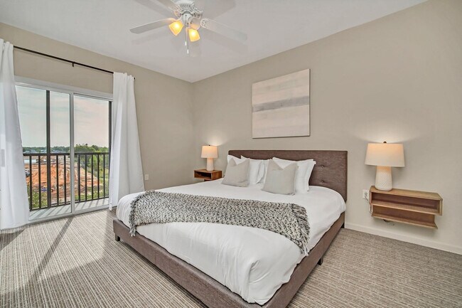 Foto del edificio - 14200 Avalon Rd
