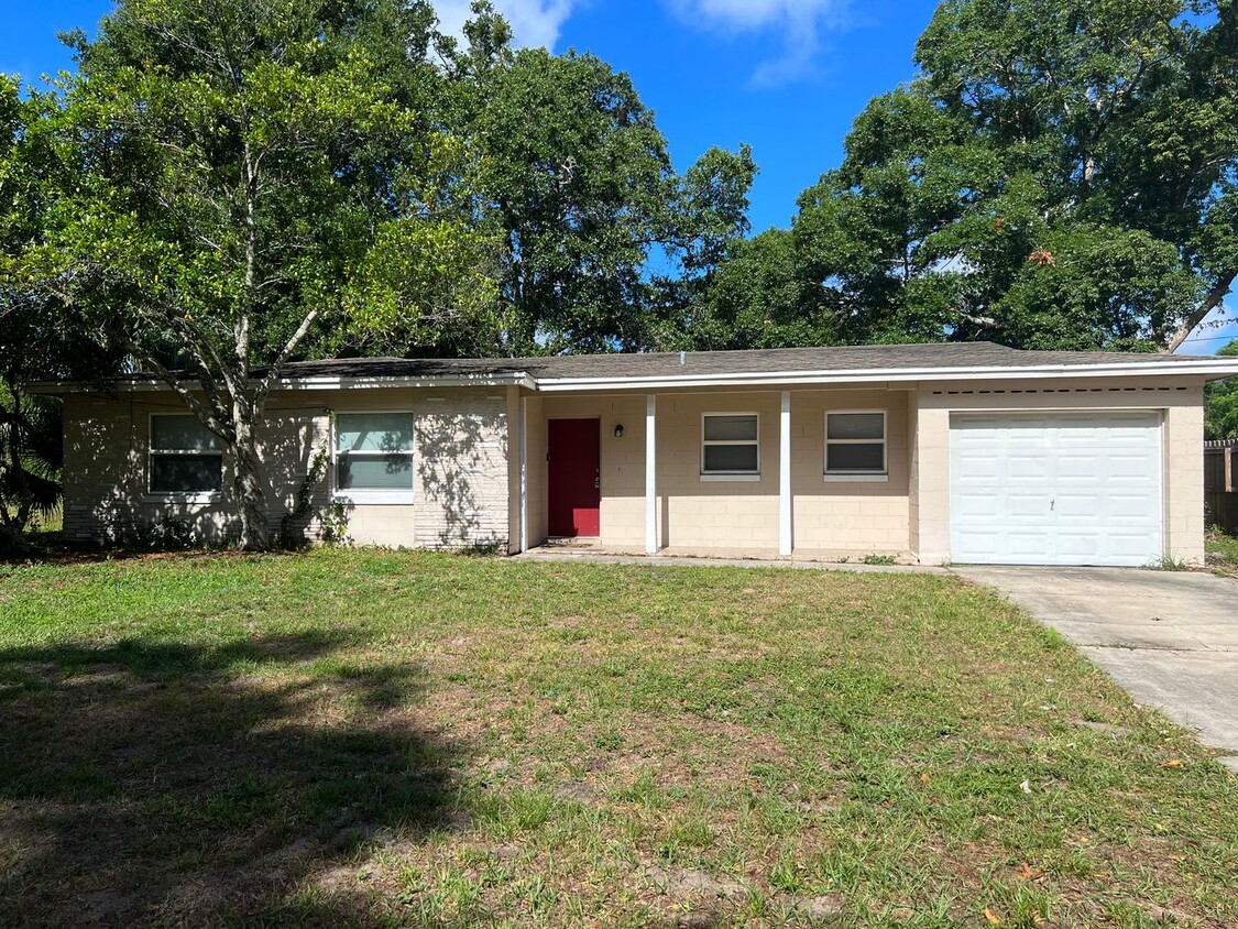 Foto principal - 3 bd/ 2ba Single Family Home in Altamonte ...