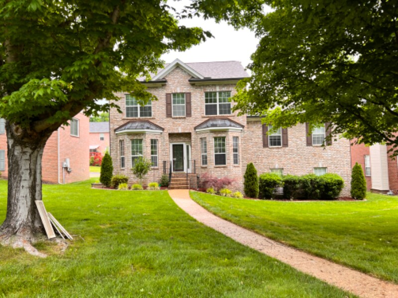 Primary Photo - 1131 Olde Cameron Ln