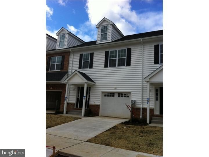Primary Photo - 4464 Riverview Ln