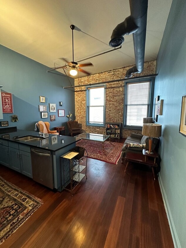 Primary Photo - ***With or Without Furnishings- 1 BR/ 1.5 ...
