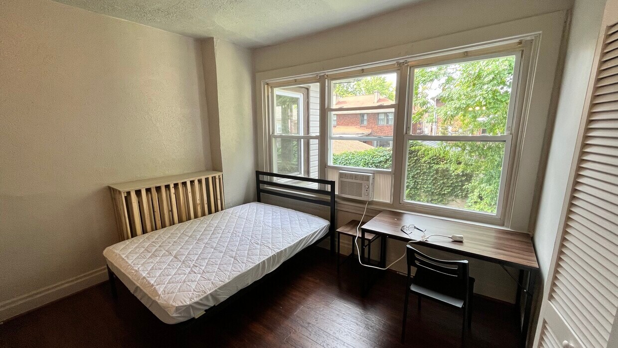 5847 Nicholson St Unit 2, Pittsburgh, PA 15217 Apartments in