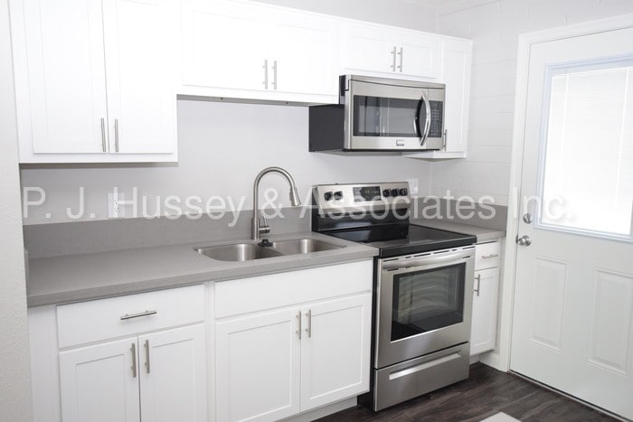 Primary Photo - 7304 E Belleview St #1