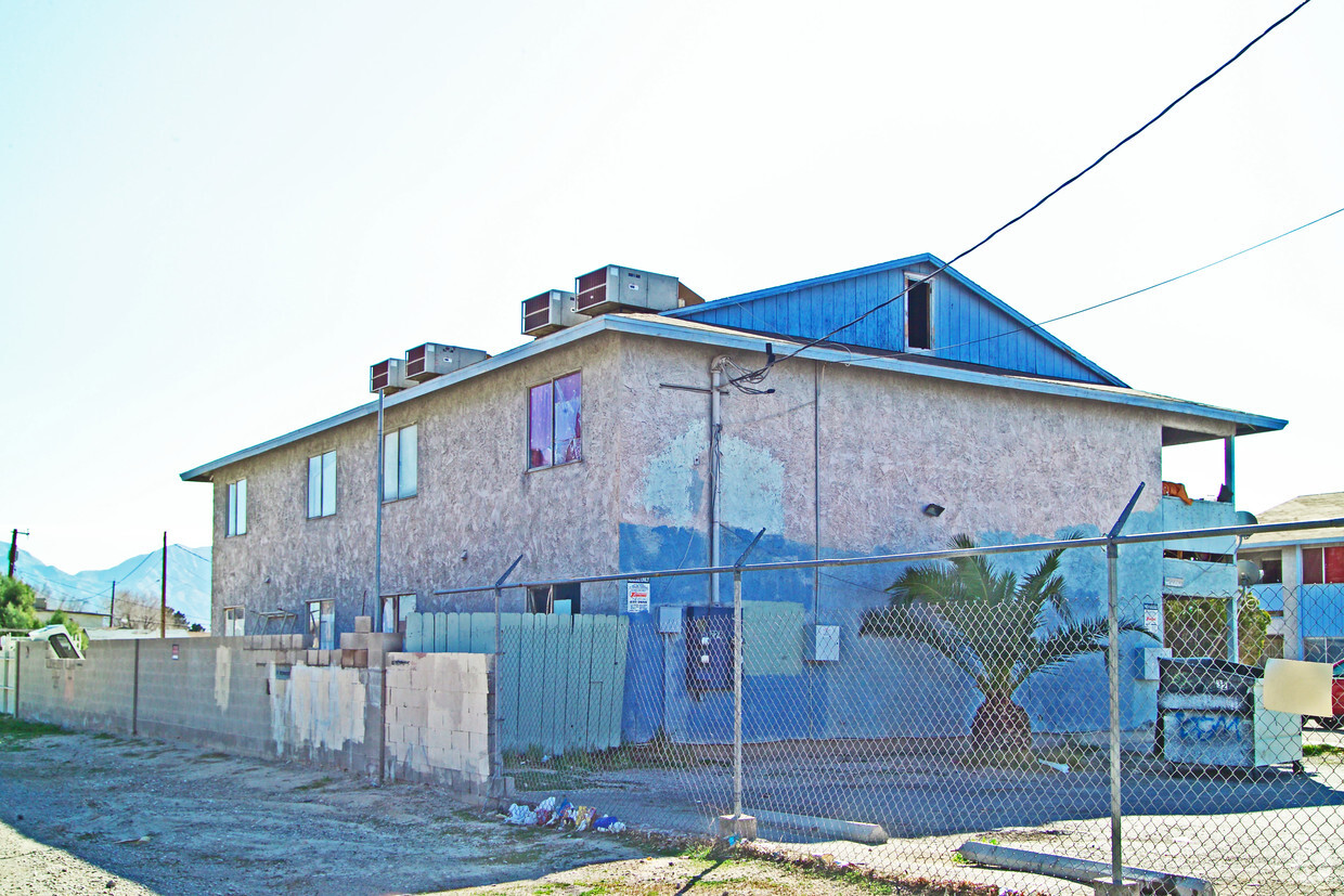 Primary Photo - 2260 N Pecos Rd