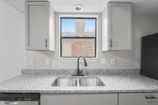 Foto del edificio - 3 Bedroom duplex in Olathe!