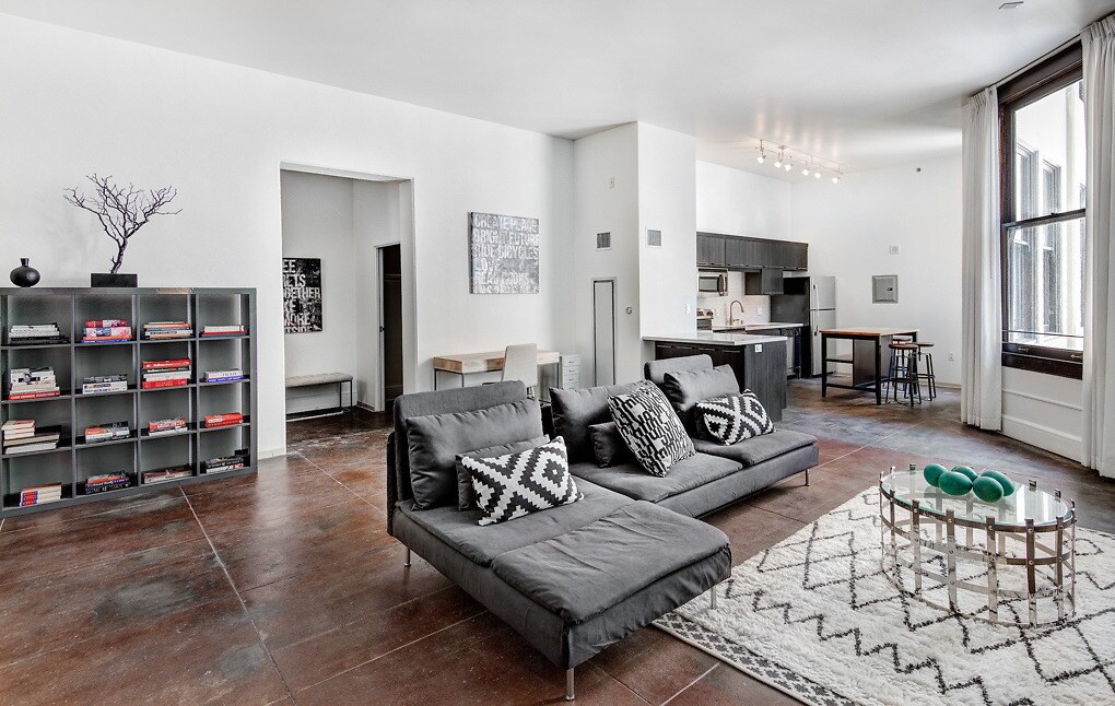 Pacific Electric Lofts Rentals in Los Angeles at 610 S Main St Los