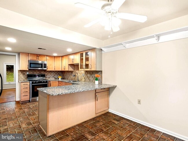 Building Photo - 101 Amity Dr