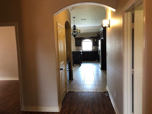Building Photo - 1599 Skidmore Ln