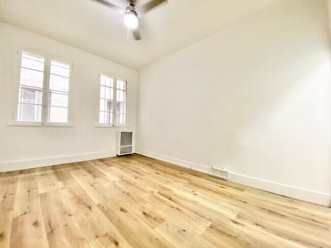 Foto del edificio - 103 S Edgemont St Los Angeles, CA 90004