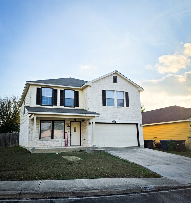 Building Photo - 5806 Valparaiso Way