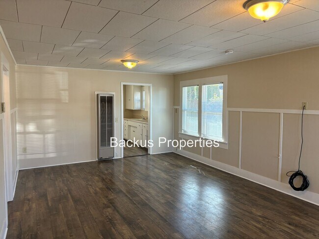 Building Photo - 136 East St