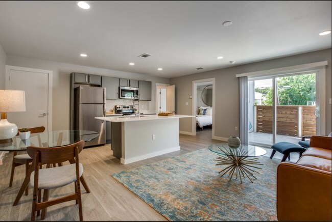 Foto del edificio - 3328 Cedarplaza Ln