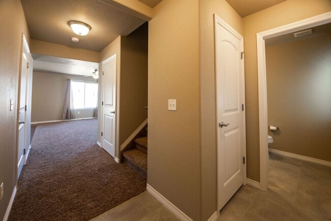 Building Photo - 1824 Castle Hill Dr