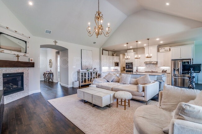 Photo - 736 Sterling Dr House