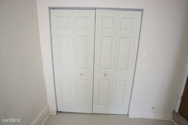 Foto del edificio - 2 br, 1 bath Apartment - 27 WARREN 2 Unit 2