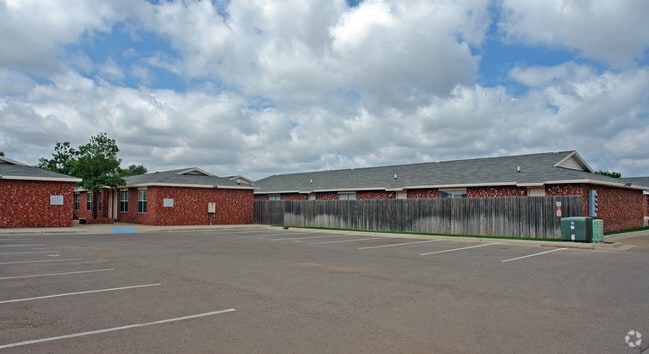 Green de madera Cove - Greenwood Apartments A