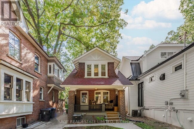 Building Photo - 95 Balsam Ave