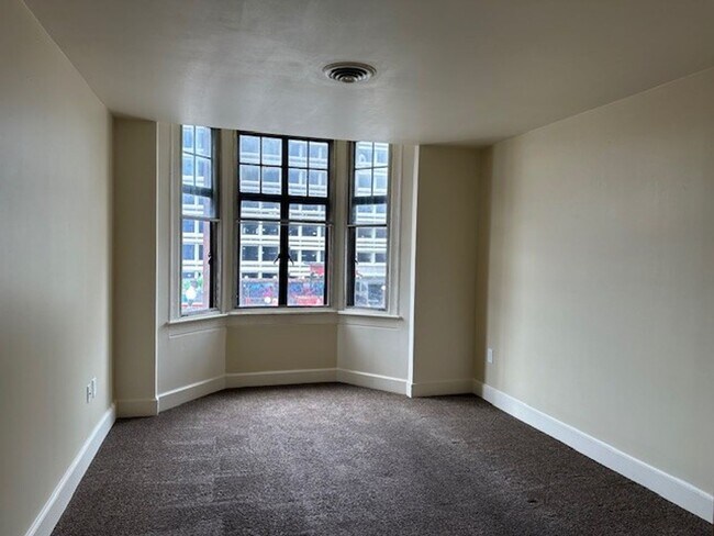 Foto del edificio - 213 N 2nd St