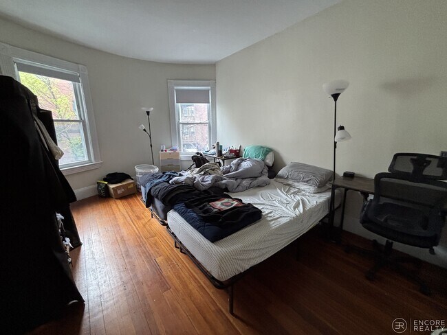 Foto del edificio - 1589 Beacon St