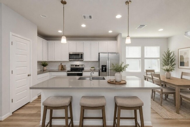 Building Photo - 301 Elm Br Trl