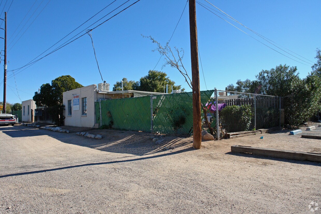 Primary Photo - 22nd St Apartments