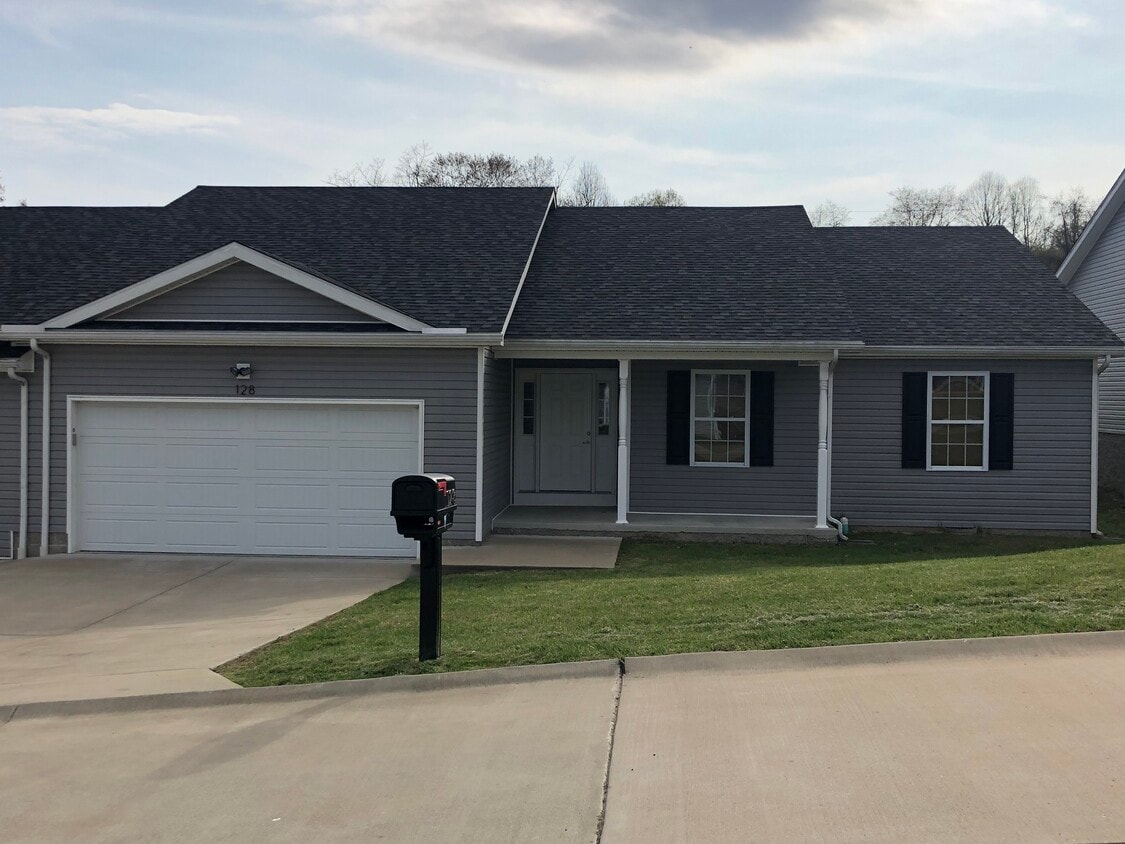 107 Quiet Way, Hurricane, WV 25526 House for Rent in Hurricane, WV