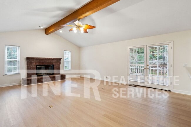 Foto del edificio - 3921 Rawhide Rd