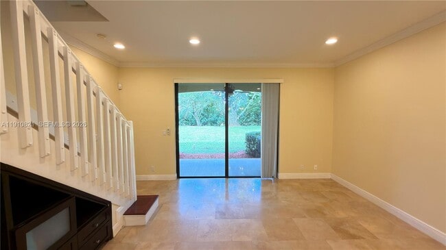 Building Photo - 3887 Tree Top Dr